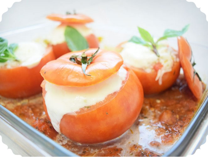 Ofen-Tomaten mit Reis-Käse-Füllung – FitnessHeart